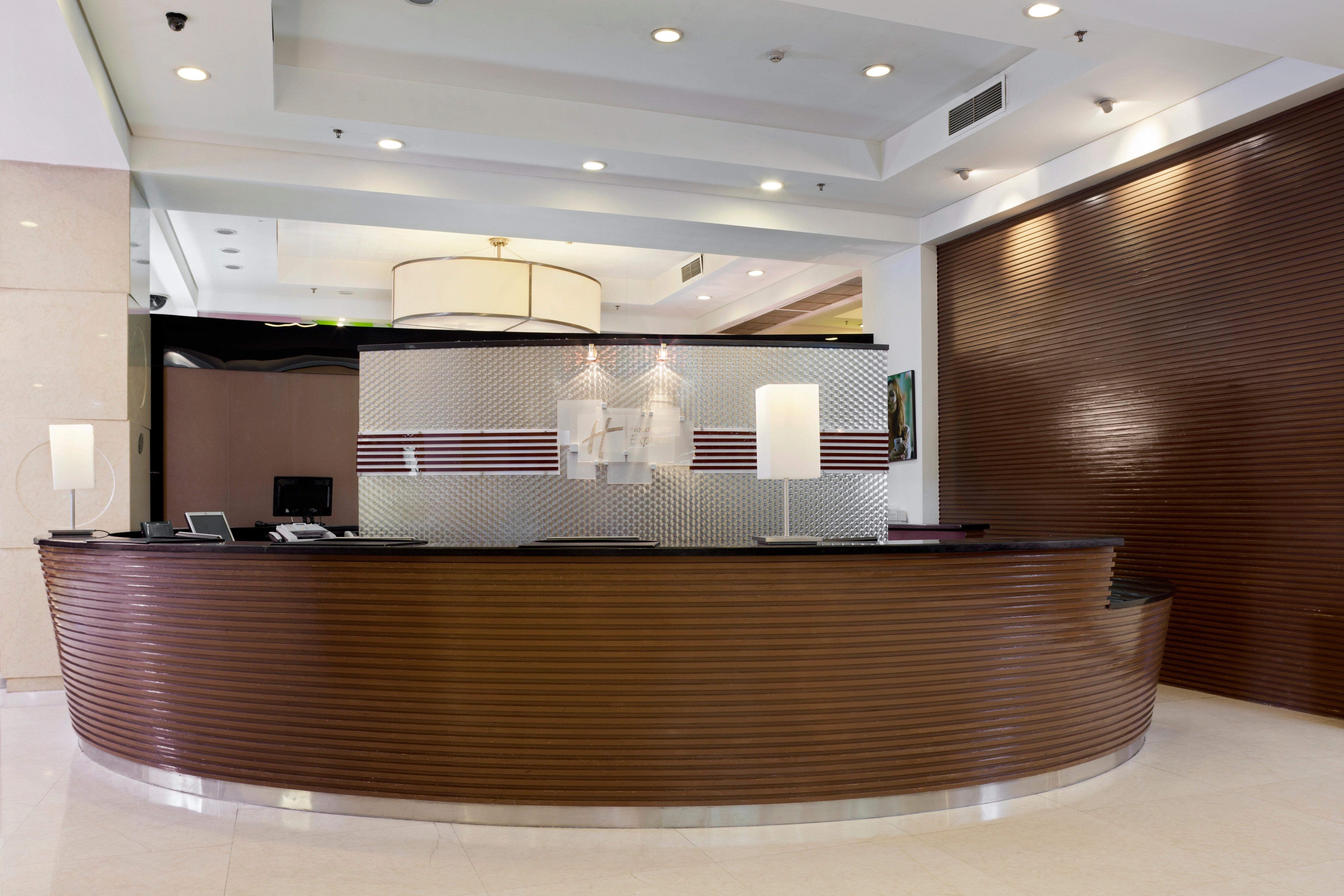 Holiday Inn Express Zhengzhou Zhongzhou By Ihg Exterior foto