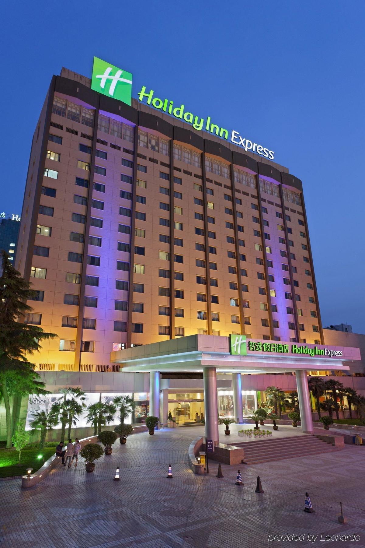 Holiday Inn Express Zhengzhou Zhongzhou, An Ihg Hotel Exterior foto
