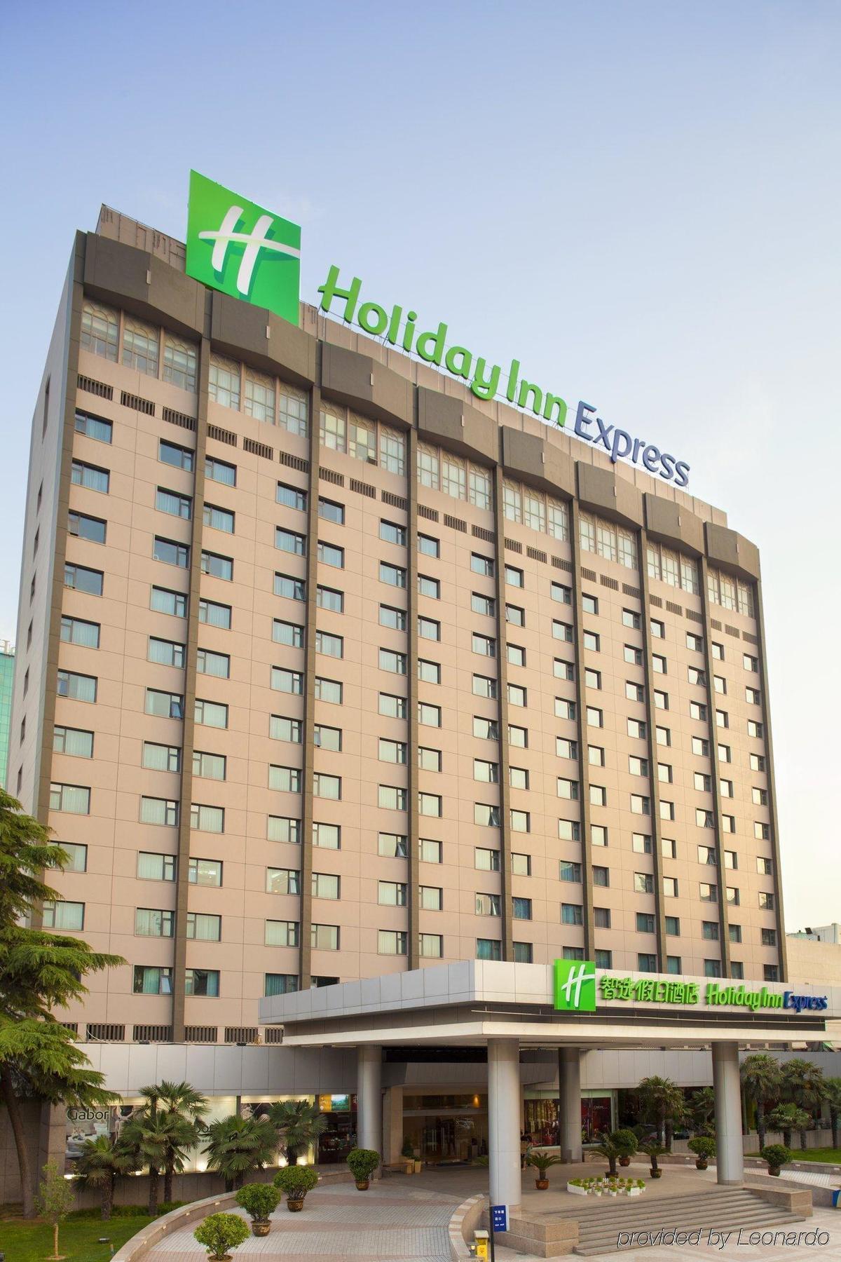 Holiday Inn Express Zhengzhou Zhongzhou, An Ihg Hotel Exterior foto